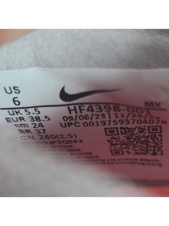 Nike Air Zoom Mercurial Vapor 15 Elite SG-Pro Soccer Cleats HF4398-001 Size 6 main image 5